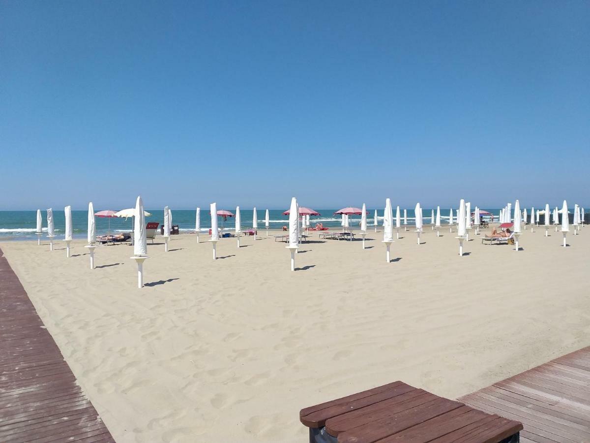 Beach House Apartment Passoscuro Ngoại thất bức ảnh