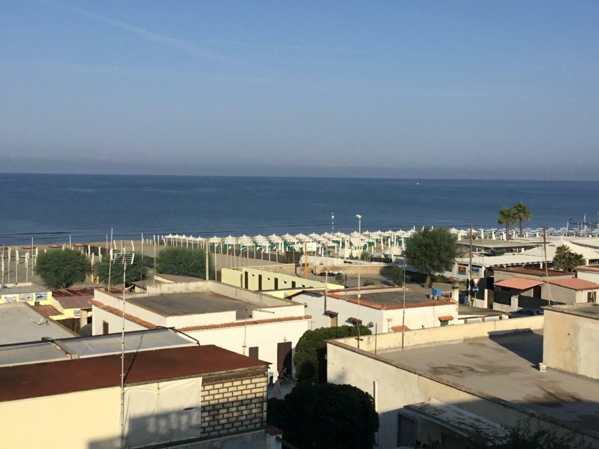 Beach House Apartment Passoscuro Ngoại thất bức ảnh